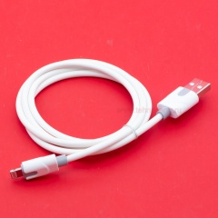 Кабель USB A - Lightning 8-pin 2A (F96) белый