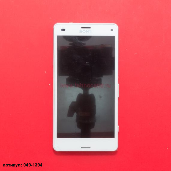 Дисплей в сборе с тачскрином для Sony Xperia Z3 Compact D5803 белый с рамкой